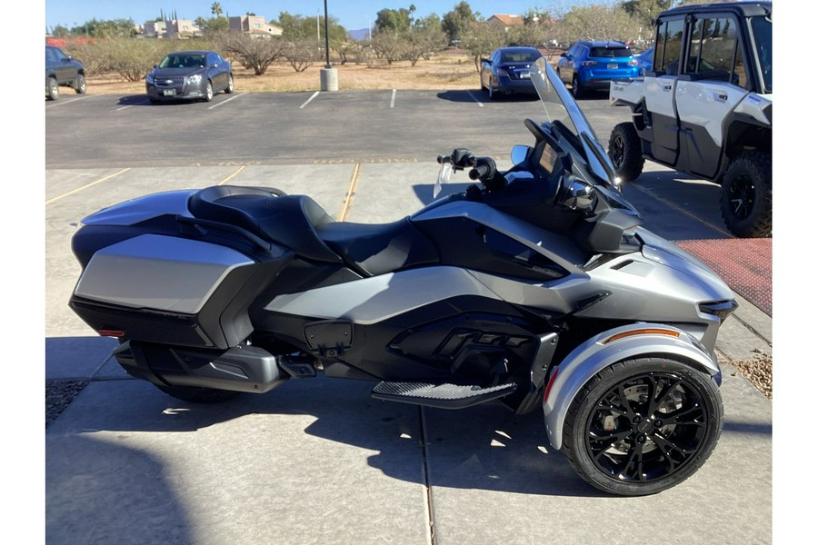 2025 Can-Am Spyder RT