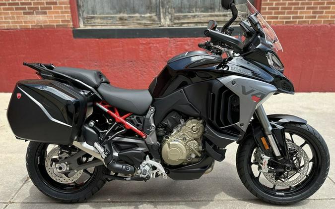 2025 Ducati Multistrada V4 S Travel & Radar Thrilling Black
