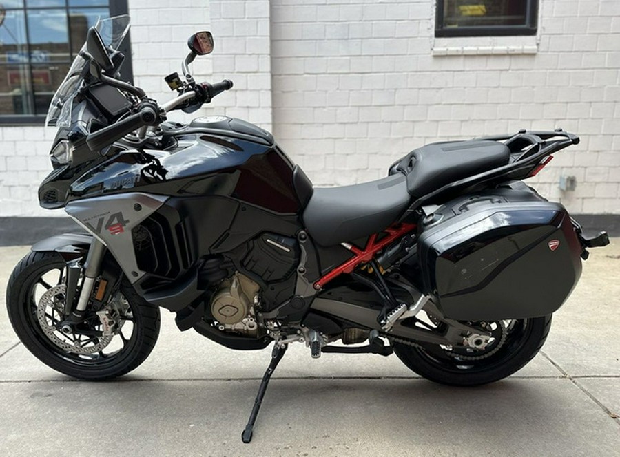 2025 Ducati Multistrada V4 S Travel & Radar Thrilling Black