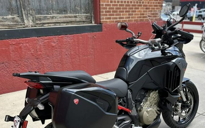 2025 Ducati Multistrada V4 S Travel & Radar Thrilling Black