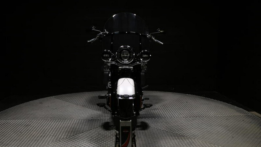 2025 Harley-Davidson® FLHC - Heritage Classic
