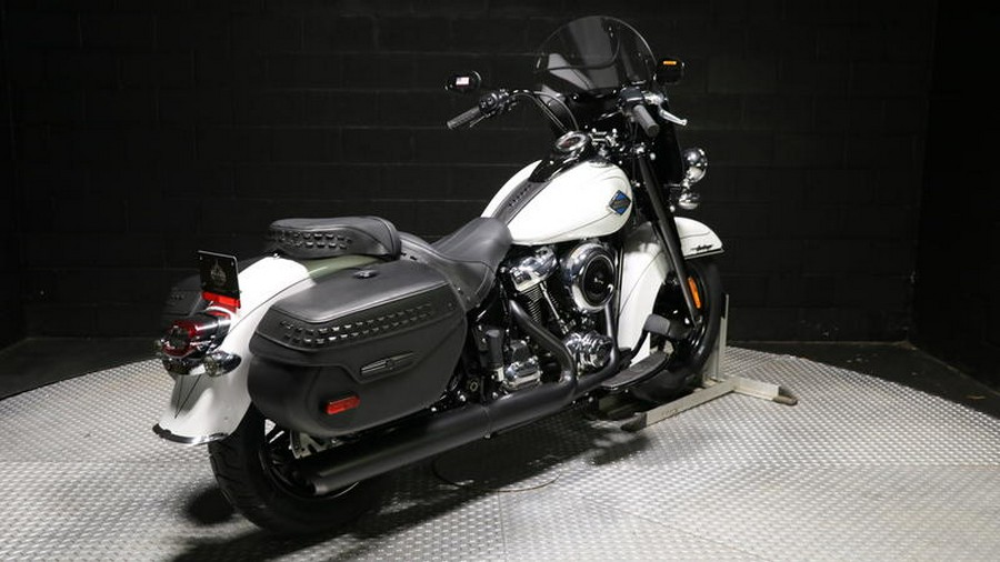 2025 Harley-Davidson® FLHC - Heritage Classic