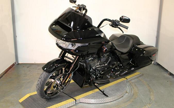 New 2025 Harley-Davidson Road Glide Grand American Touring FLTRX Motorcycle For Sale In Miami, Florida