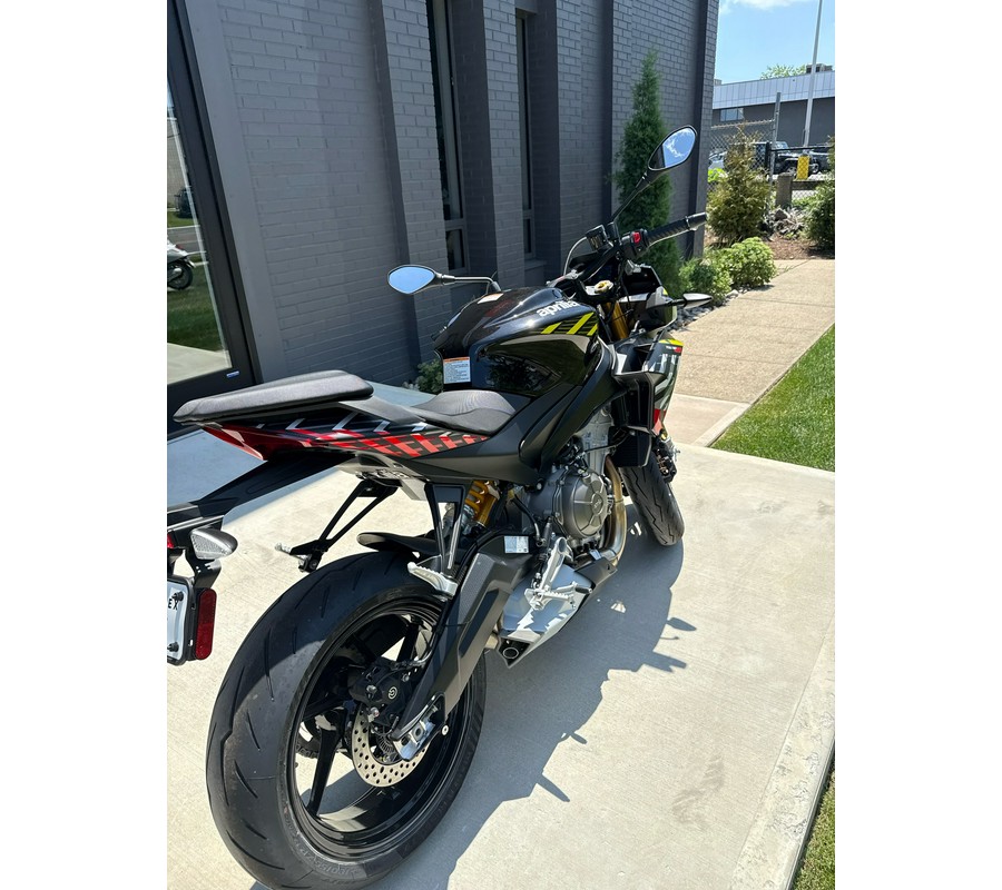 2027 Aprilia Tuono 660 Factory