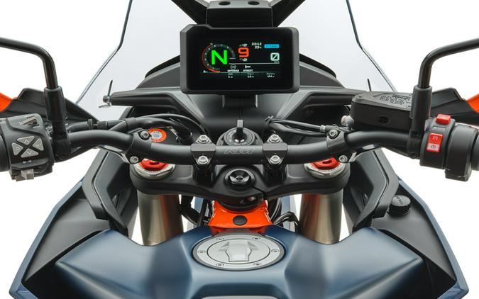 2027 KTM 890 Adventure R Rally