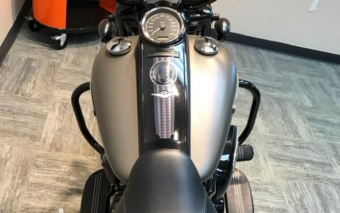 2018 Harley-Davidson® Road King® Special Industrial Gray Denim