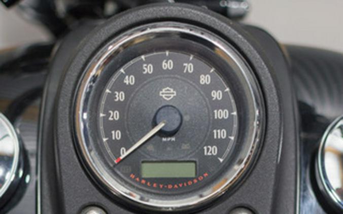 2016 Harley-Davidson Dyna FXDB - Street Bob