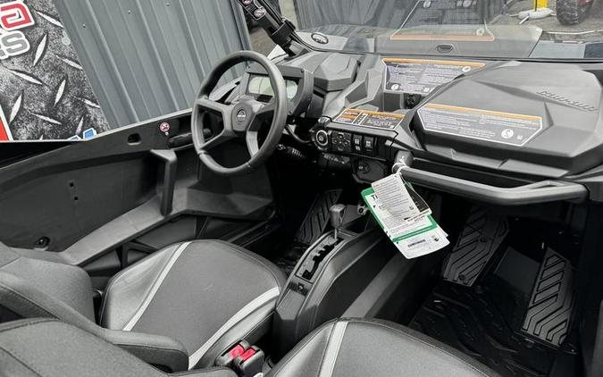 2025 Can-Am® Commander MAX XT 700
