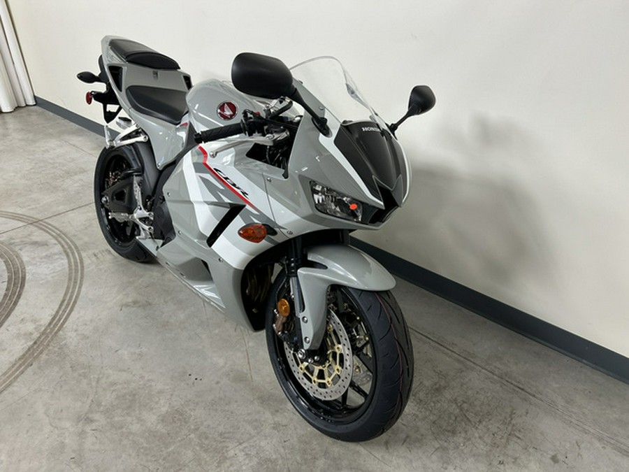 2026 Honda CBR600RR ABS (CBR600RAT)