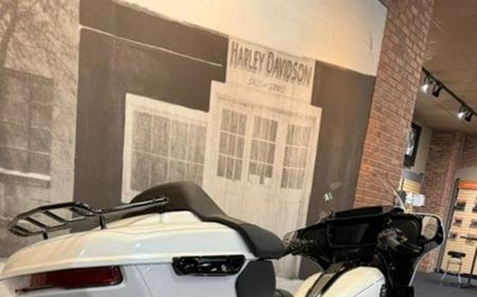 2026 Harley-Davidson® FLHXL - Street Glide® Limited