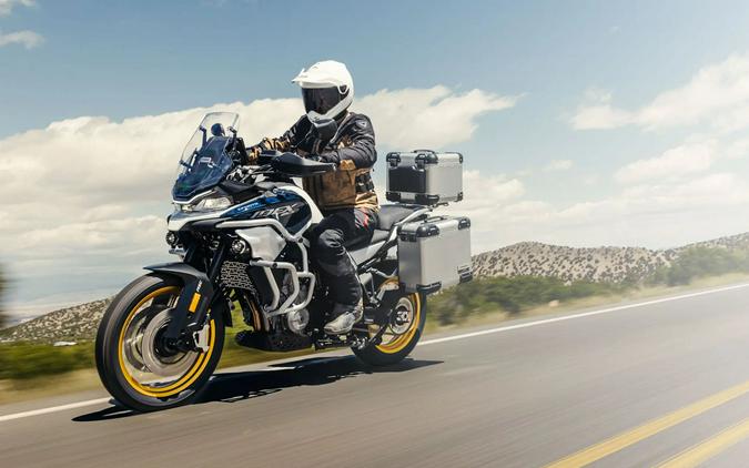 2025 CFMOTO Ibex 800 E