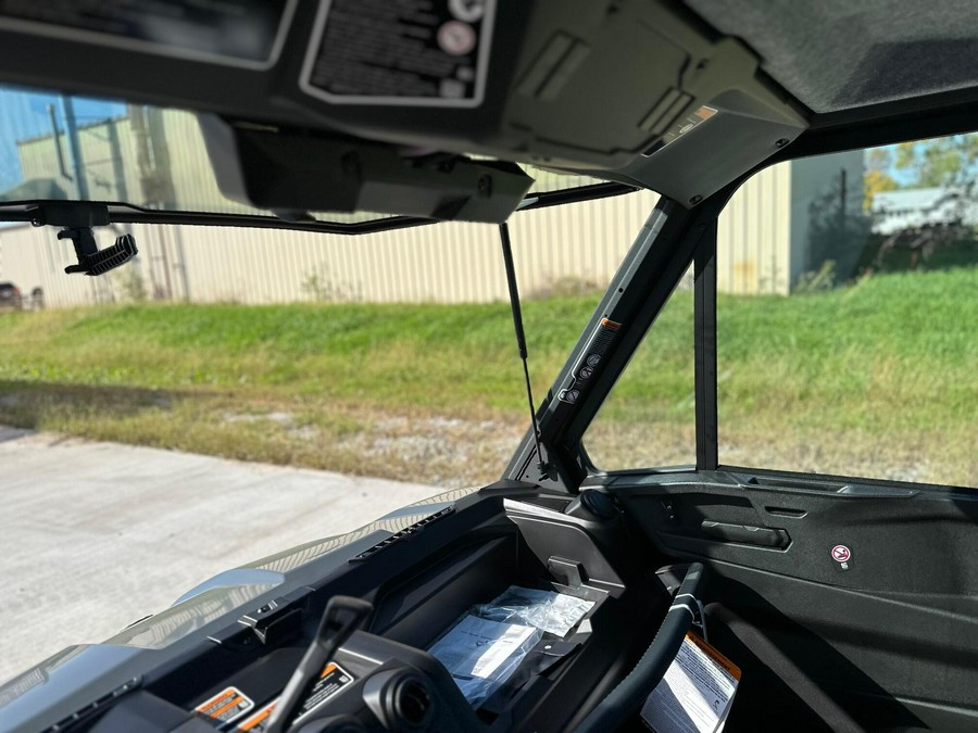 2027 Can-Am Defender DPS CAB HD9