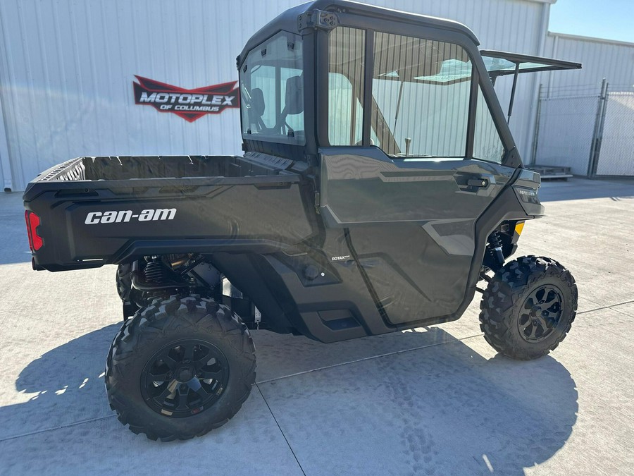 2027 Can-Am Defender DPS CAB HD9