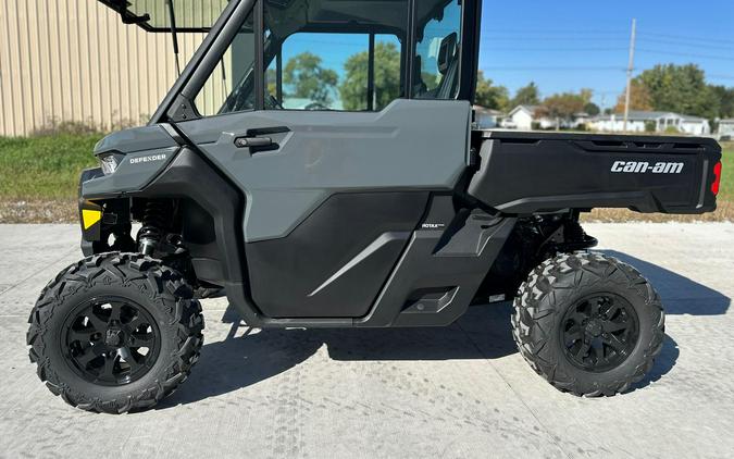 2027 Can-Am Defender DPS CAB HD9