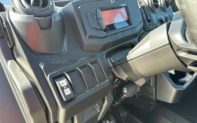 2027 Can-Am Defender DPS CAB HD9