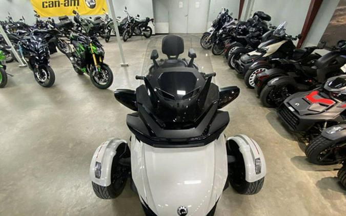 2021 Can-Am® Spyder® RT SE6