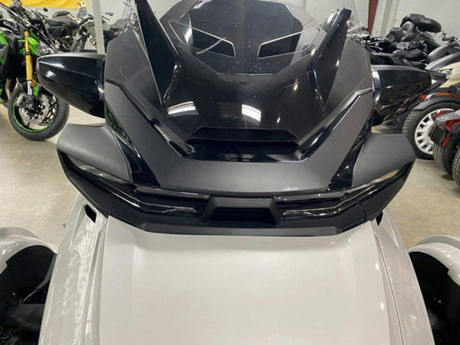 2021 Can-Am® Spyder® RT SE6