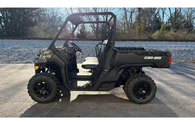 2025 Can-Am DEFENDER DPS HD9