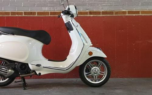 2025 Vespa Primavera 150