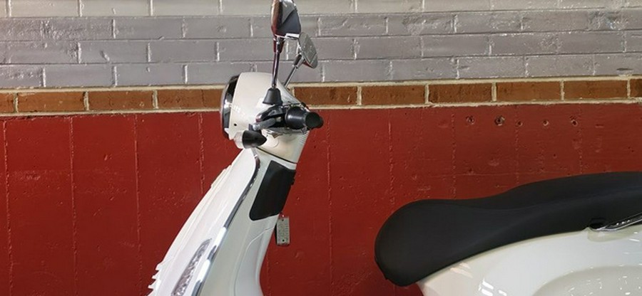 2025 Vespa Primavera 150