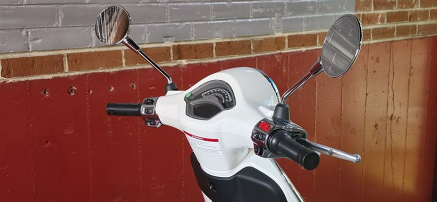 2025 Vespa Primavera 150