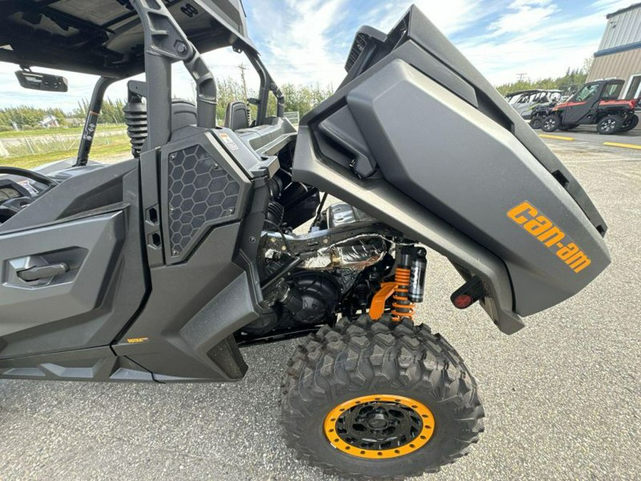 New 2025 Can-Am COMM XTP 64 1000R
