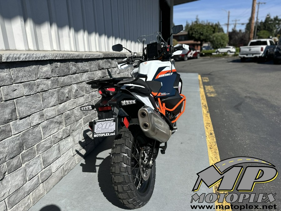 2026 KTM 1390 Super Adventure R