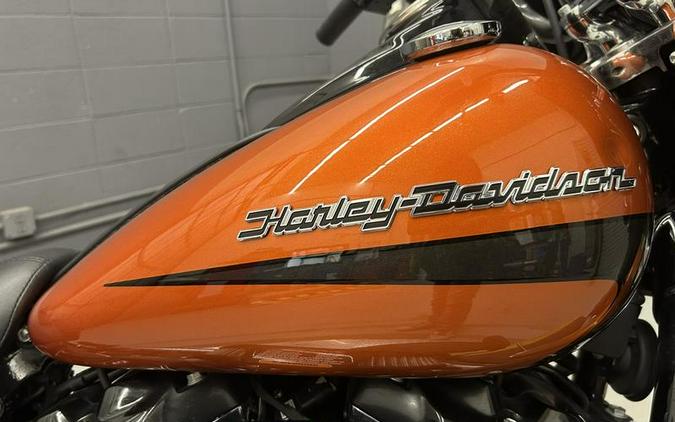 2020 Harley-Davidson® FLHCS - Heritage Classic 114