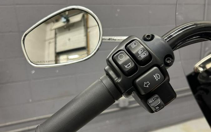 2020 Harley-Davidson® FLHCS - Heritage Classic 114