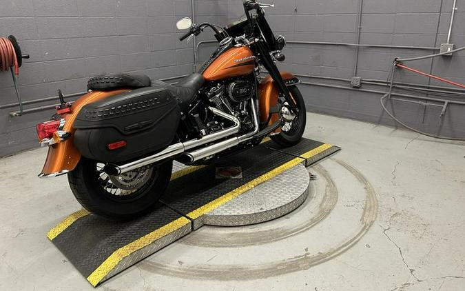 2020 Harley-Davidson® FLHCS - Heritage Classic 114