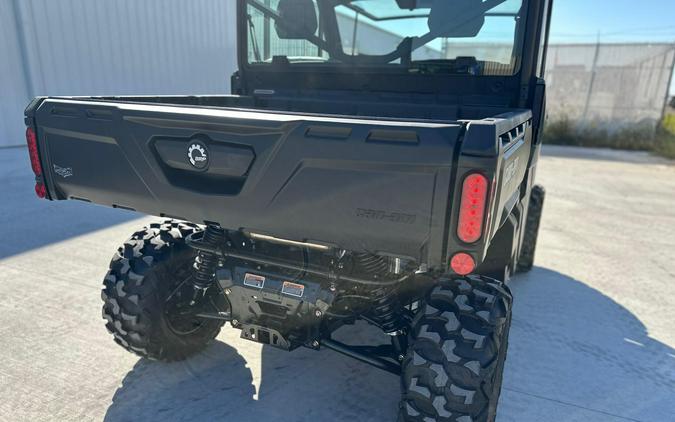 2027 Can-Am Defender DPS CAB HD9