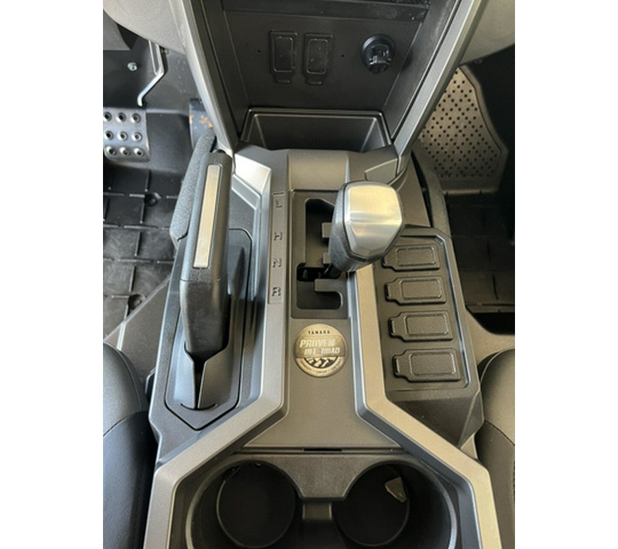 2025 Yamaha Wolverine RMAX2 1000 XT-R