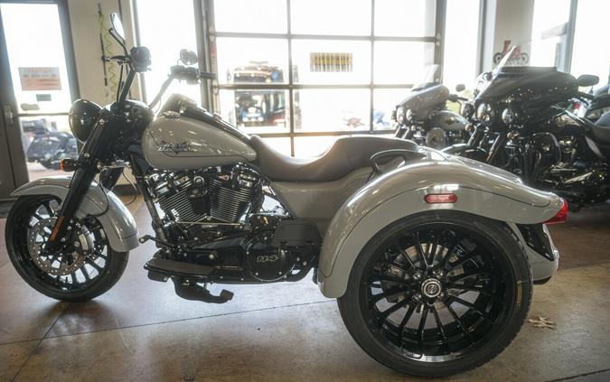 2024 Harley-Davidson Freewheeler Trike FLRT