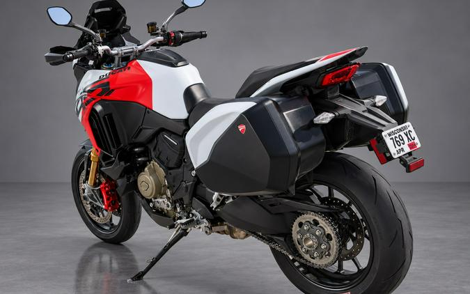2025 Ducati Multistrada V4 RS