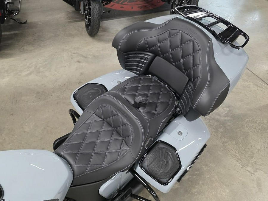 2025 Indian Motorcycle® Roadmaster® Dark Horse® with PowerBand Audio Package