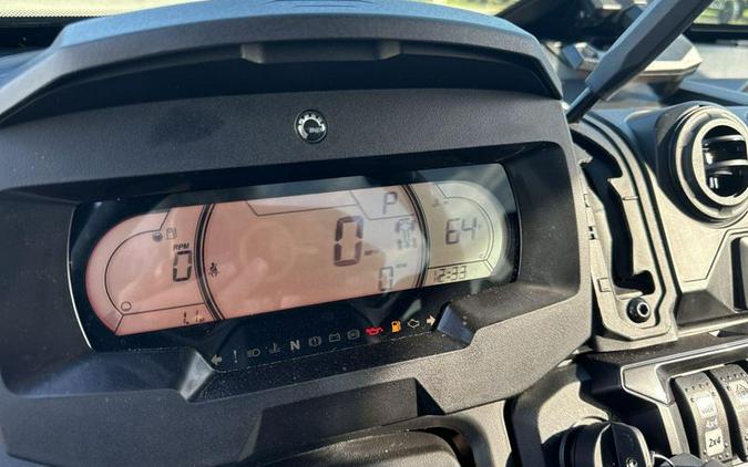 New 2025 Can-Am DEF LMT CAB HD10