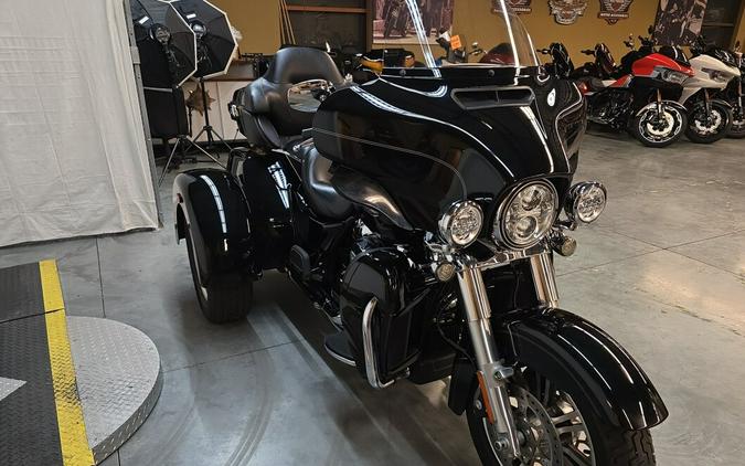 FLHTCUTG 2019 Tri Glide Ultra