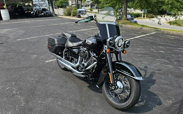 2021 Harley-Davidson FLHCS - Heritage Classic 114