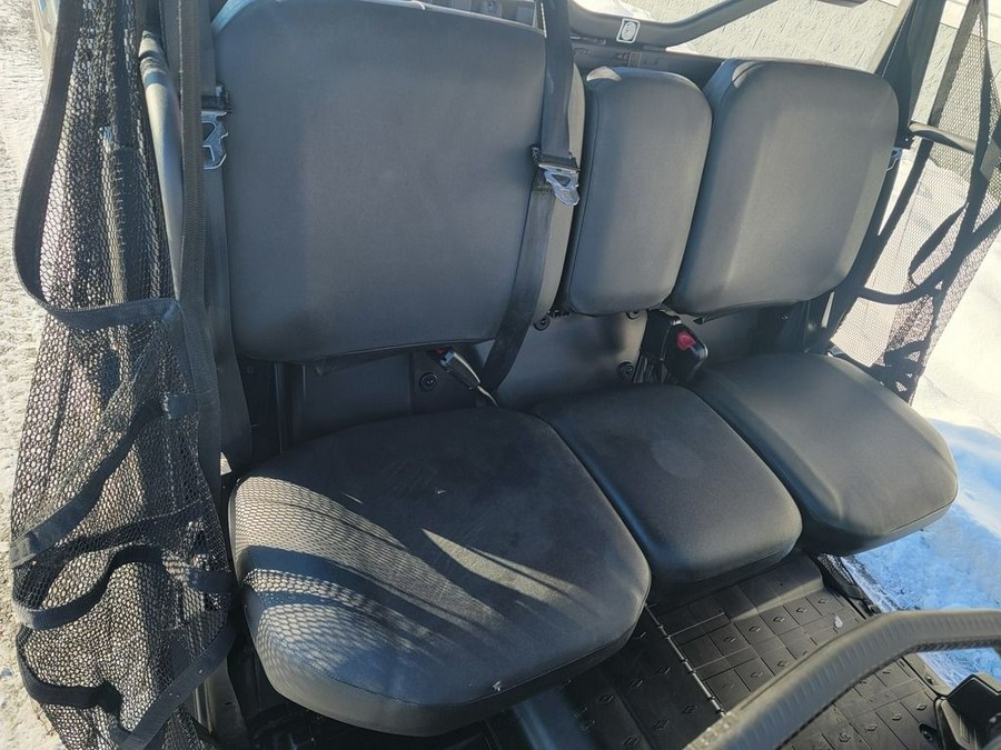 2023 Can-Am® Defender DPS HD9 Timeless Black