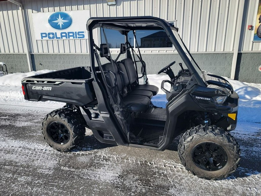 2023 Can-Am® Defender DPS HD9 Timeless Black