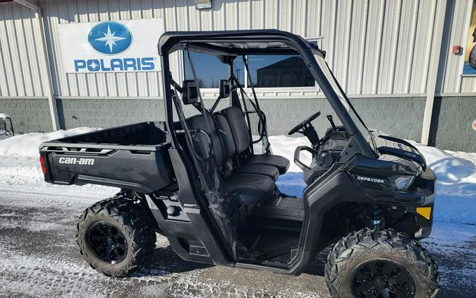 2023 Can-Am® Defender DPS HD9 Timeless Black