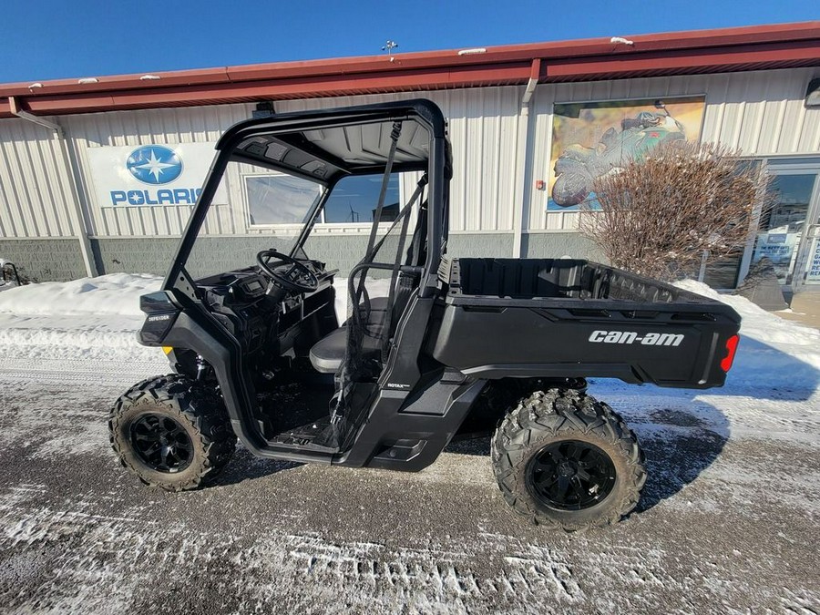 2023 Can-Am® Defender DPS HD9 Timeless Black