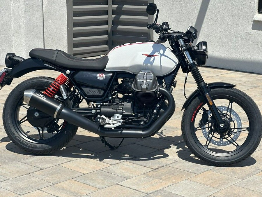 2024 Moto Guzzi V7 Stone Ten