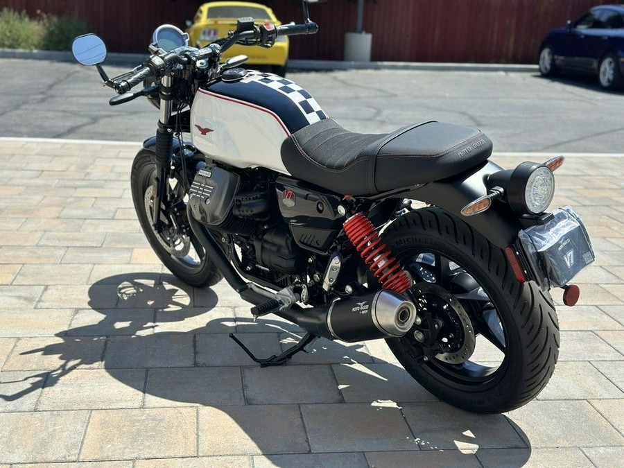 2024 Moto Guzzi V7 Stone Ten