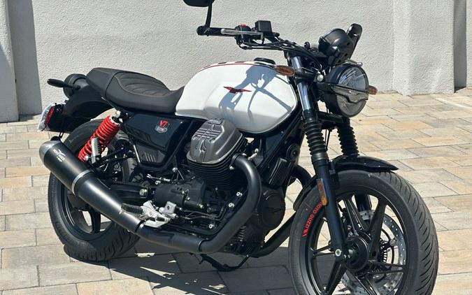 2024 Moto Guzzi V7 Stone Ten