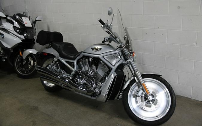 2003 HARLEY-DAVIDSON V-ROD