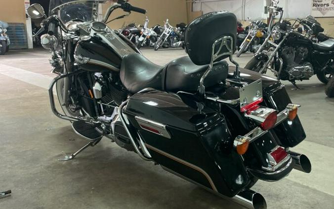 2003 Harley-Davidson® Road King® Vivid Black