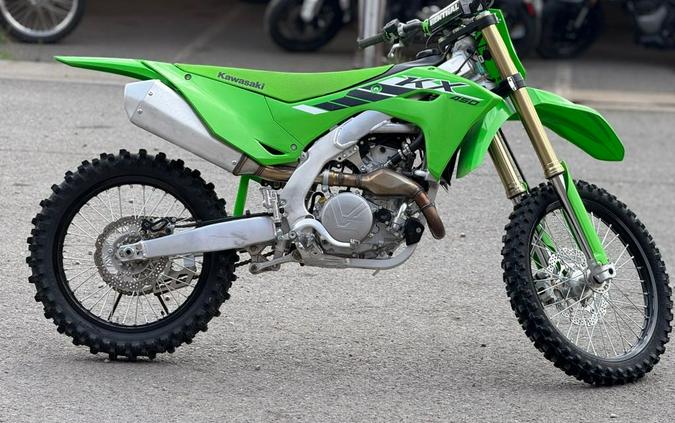 2025 KX™ 450 - Kawasaki