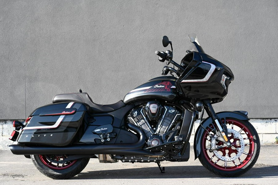 2024 Indian Motorcycle® Challenger® Elite Charcoal Candy/Black Candy