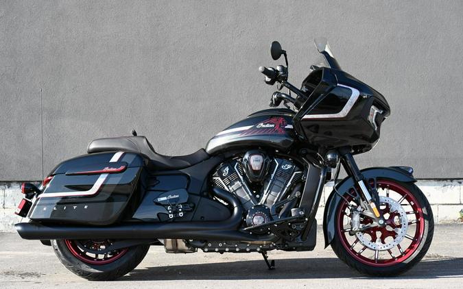 2024 Indian Motorcycle® Challenger® Elite Charcoal Candy/Black Candy